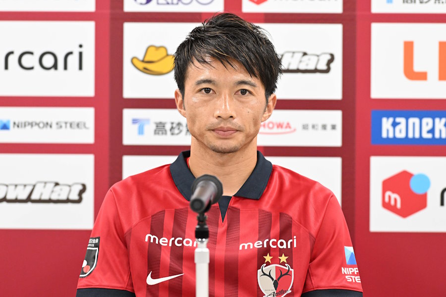 鹿島復帰の柴崎岳、新ユニフォームに表記された