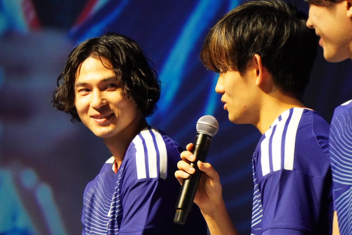 僕がデザイナーじゃなくてよかった」サッカー日本代表、新ユニフォーム