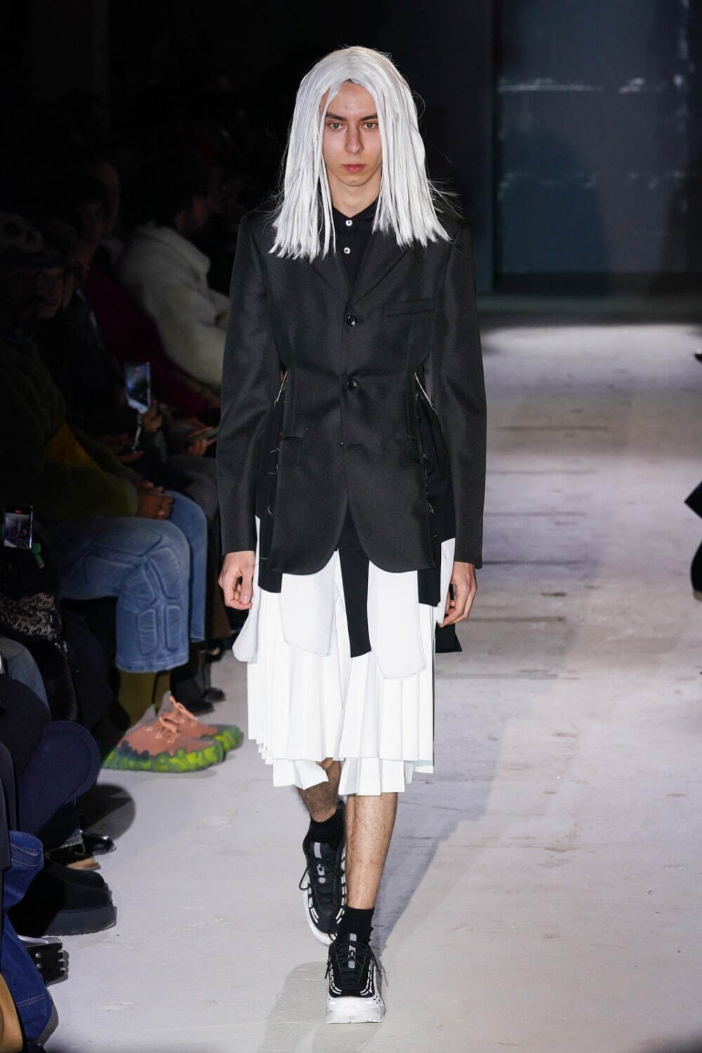 コム デ ギャルソン・オム プリュス 2024年秋冬コレクション - 理性の