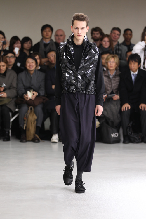 イッセイミヤケ メン コレクション 2012AW ダッフルコート イッセイ