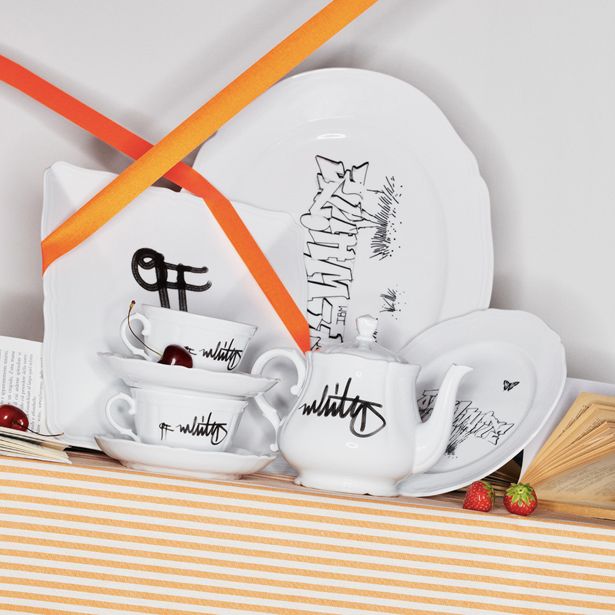 エトロがジノリとコラボ、エキゾチックなテーブルウェアコレクション発売