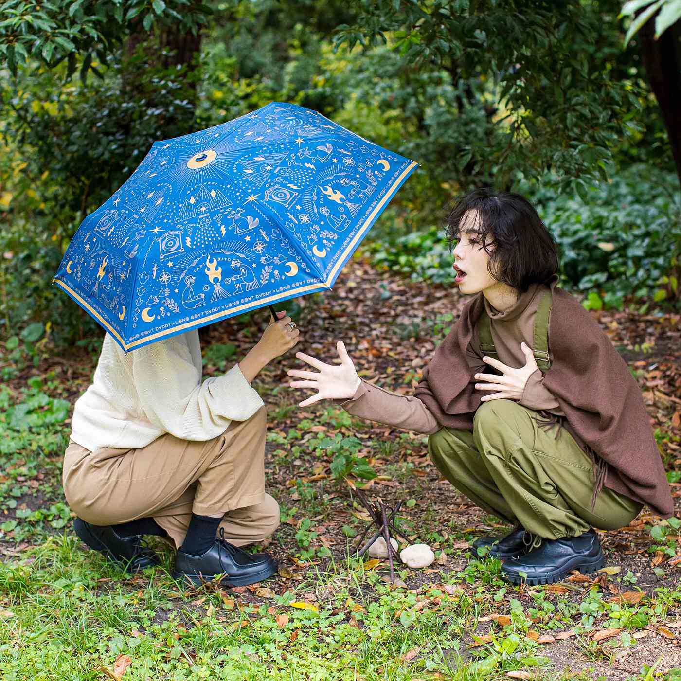 ロングコートダディ】収納もらくちん 旅人気分の晴雨兼用折りたたみ傘