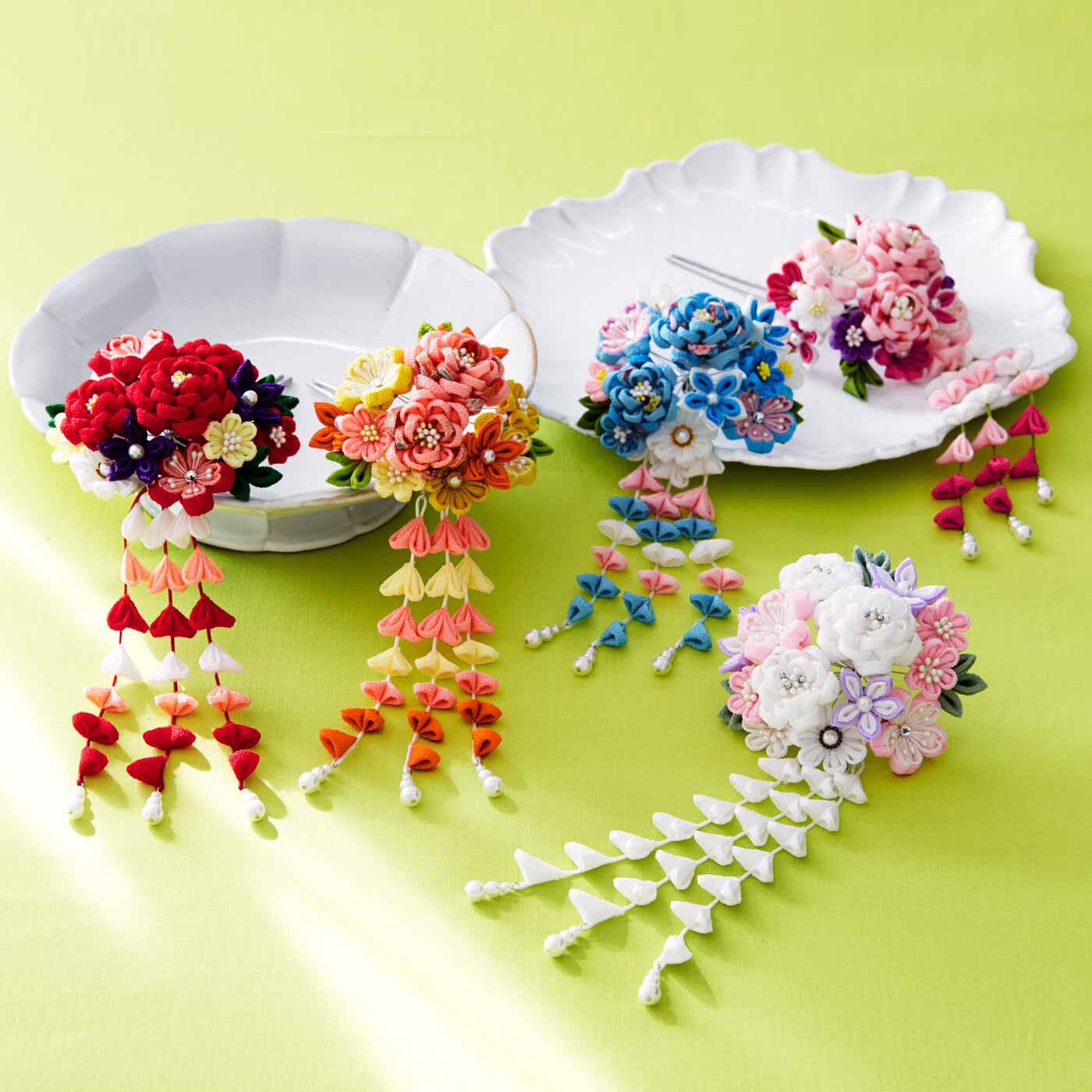 晴れの日に華を添える つまみ細工の髪飾りの会〈純白〉｜Couturier