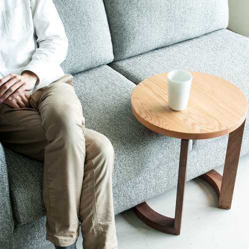 美しい円型の2種の無垢材を使用したWK30 サイドテーブル | その他