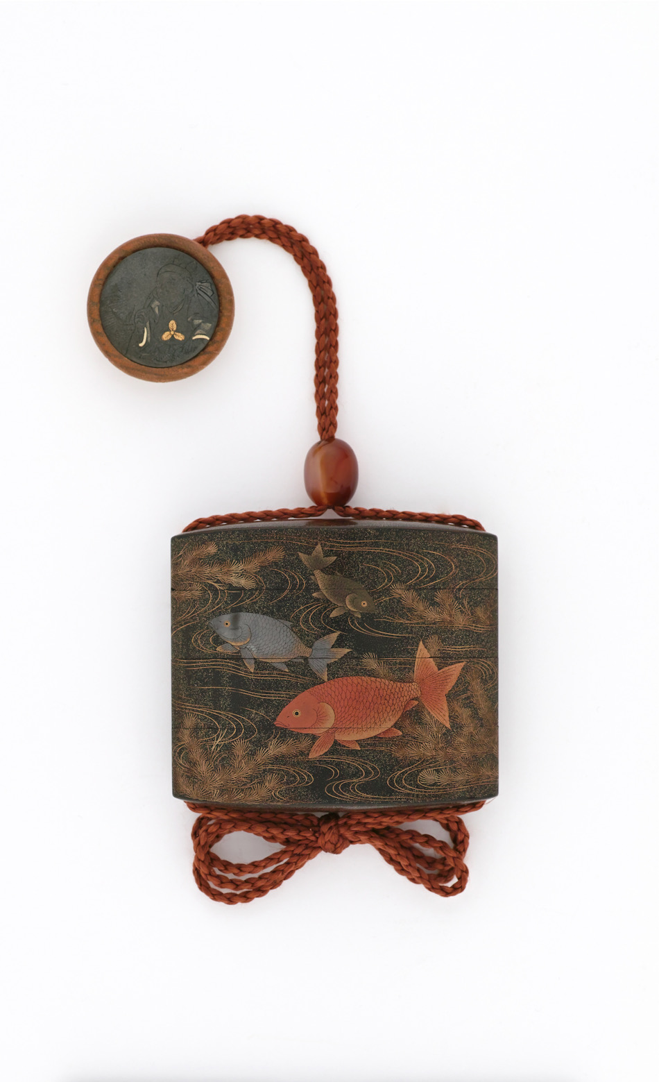 藻金魚蒔絵印籠 銘 巨柳作 | 古満巨柳 | 収蔵品詳細 | 作品を知る