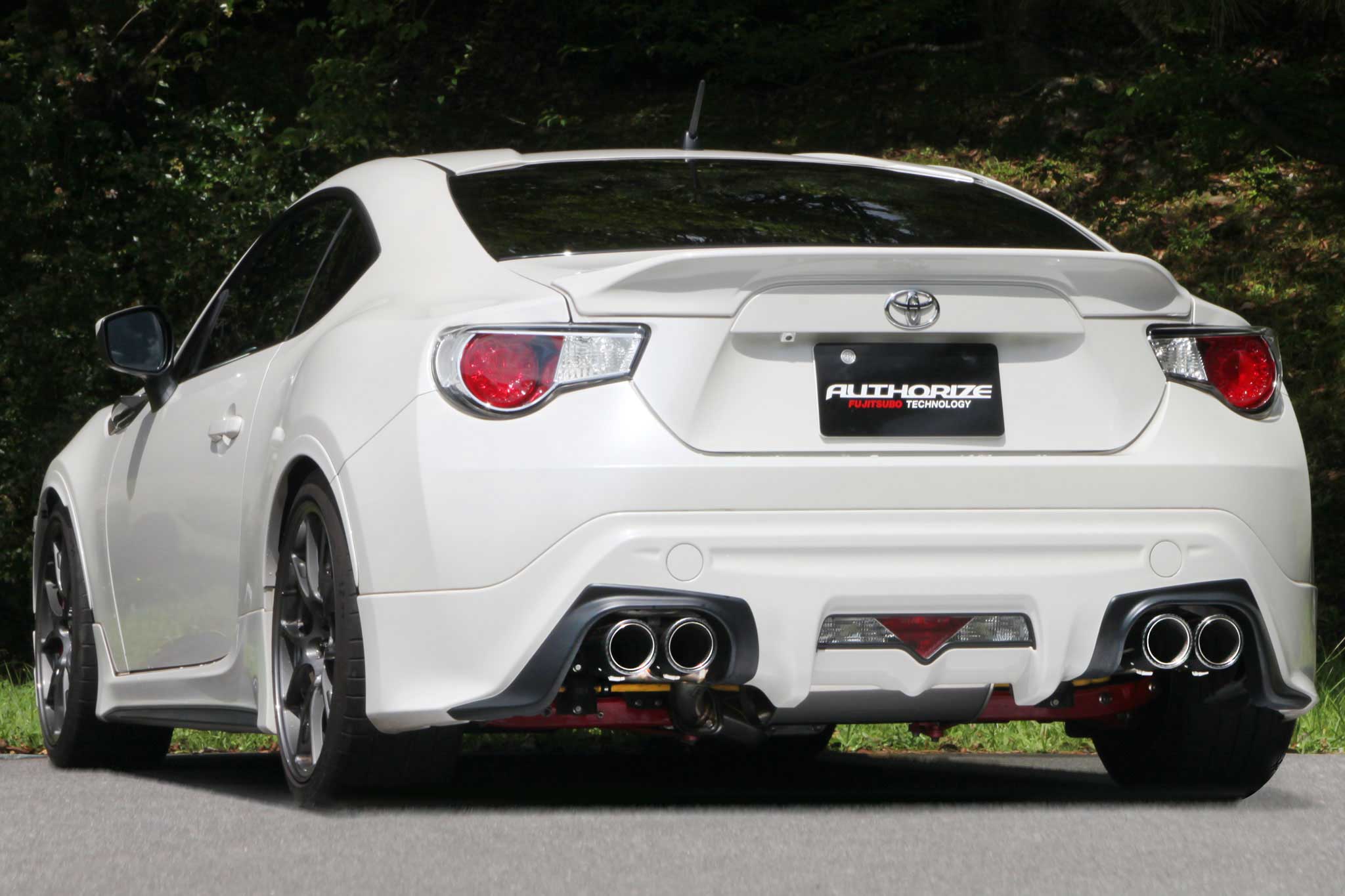 ZN6 86 マイナー前 |FUJITSUBO 藤壺技研工業株式会社 | 自動車マフラー