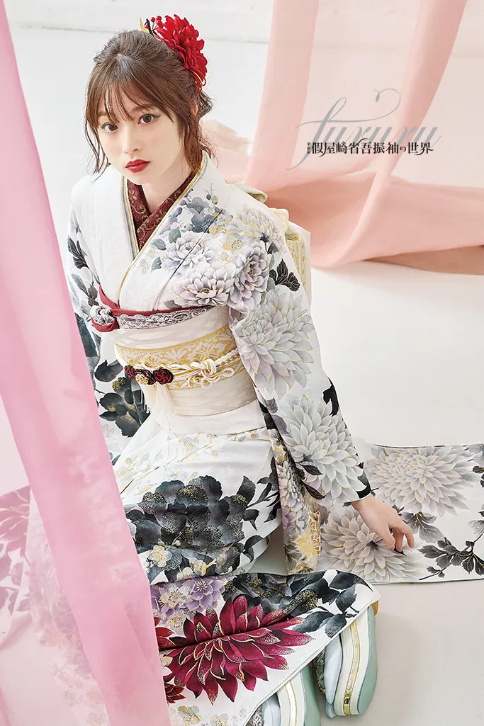 假屋崎省吾ブランド振袖ネットレンタル 正統派古典 白地/赤 綺麗系