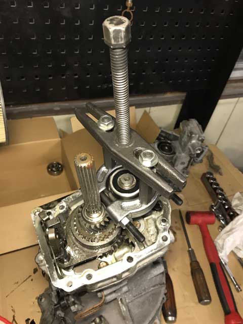 JA11ジムニー ミッションオーバーホール | KOYAMAJIDOSHAKIKAKU