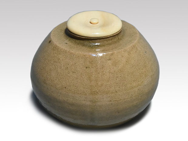 肩衝茶入 牙蓋 仕服付 | 古美術ささき