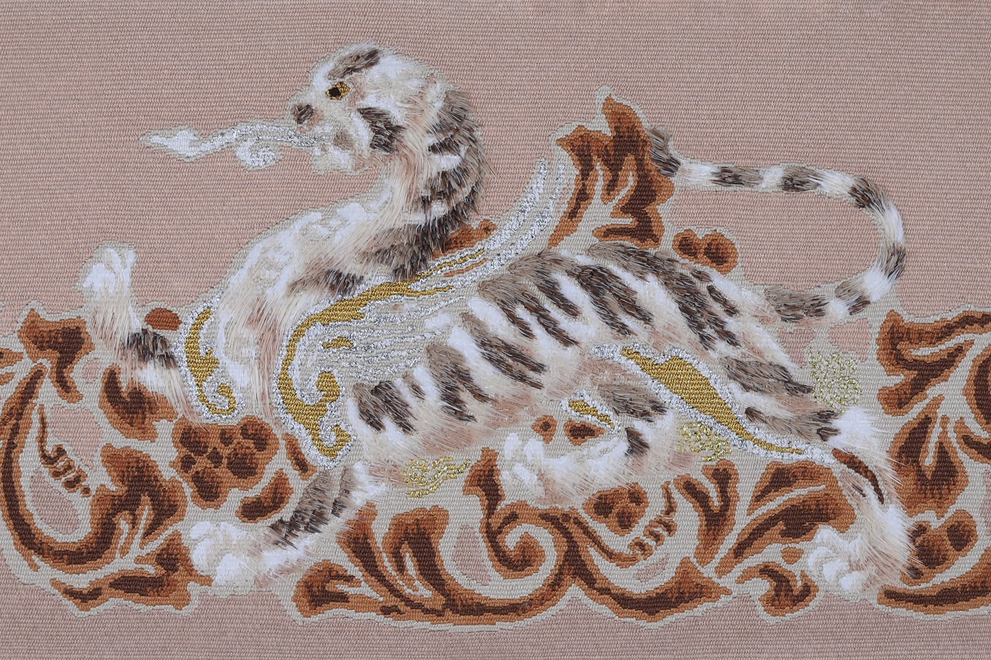 WOVEN – WOVEN NARRATIVES - Kyoto, the landscape of Four Symbols -