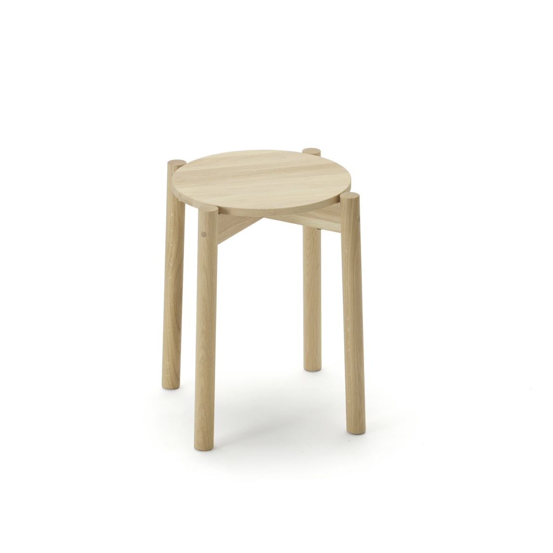 Castor Stool Plus ‒ KARIMOKU NEW STANDARD (KNS)