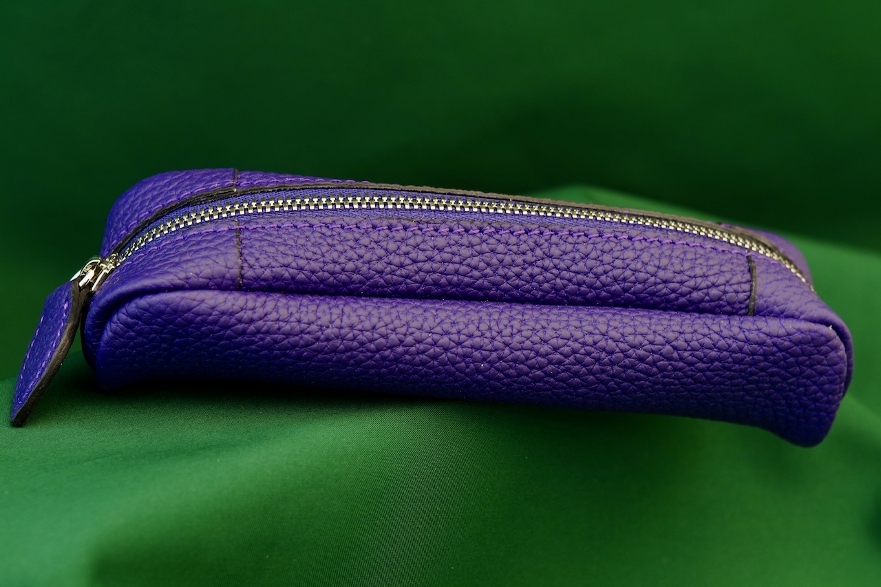 コロン」店頭に並んでいます。 - ル・ボナー