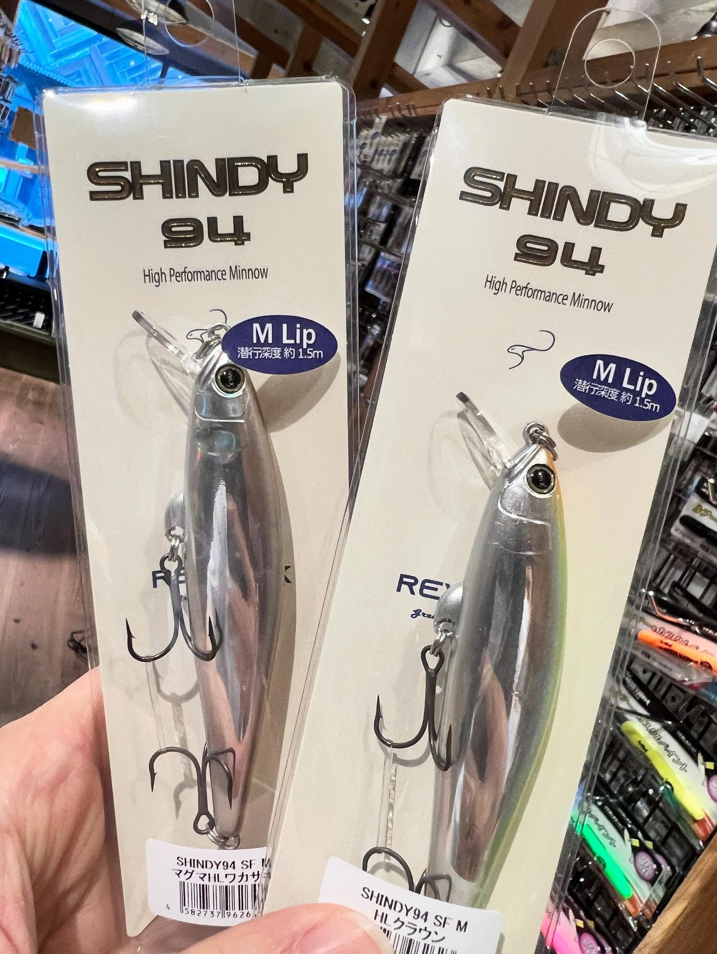 レヴォニックの新製品サラモアドライボーンとシンディ94SF Mの新色が