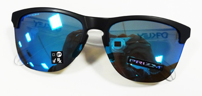 OAKLEYオークリーサングラスFROGSKINS LITE(フロッグスキン ライト)