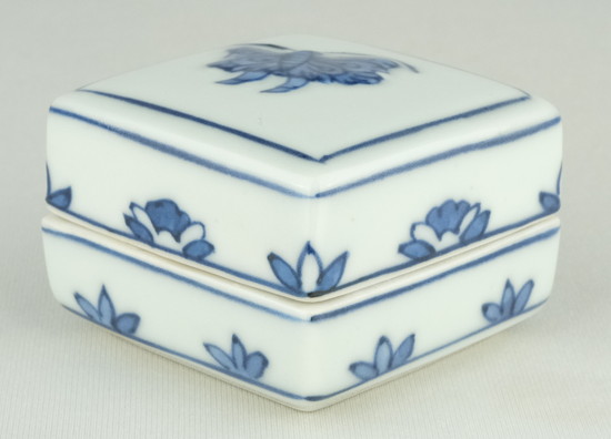 栗山園オンライン通販部 / 【出物】 染付荘子香合 西村徳泉