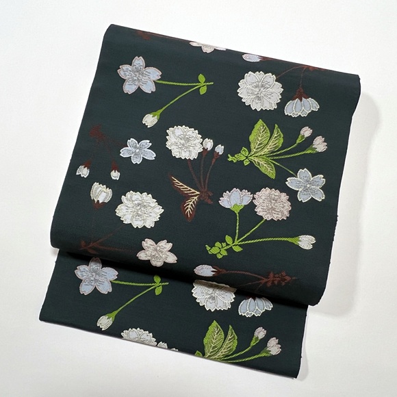 桜尽くし(木賊色）九寸名古屋帯「洛風林」 - 京呉服塚本