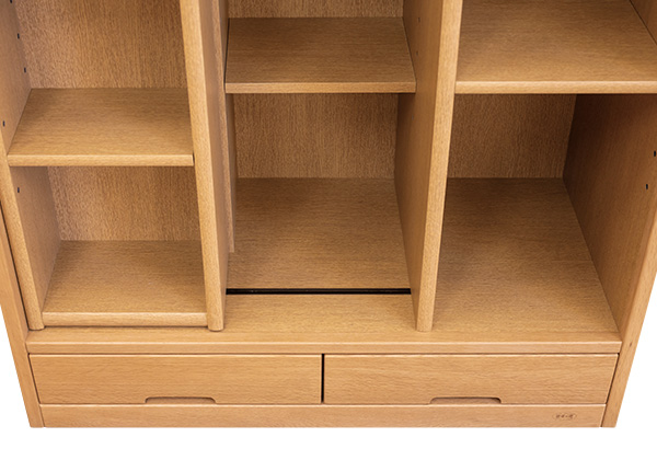 機能性に優れた大容量設計｜No.8600書棚シリーズ｜製品一覧｜浜本工芸