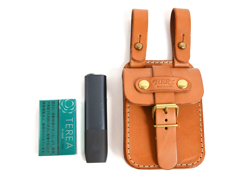 ヘルツの顔ともいえる一本ベルトのレザーベルトポーチ / 革鞄のHERZ