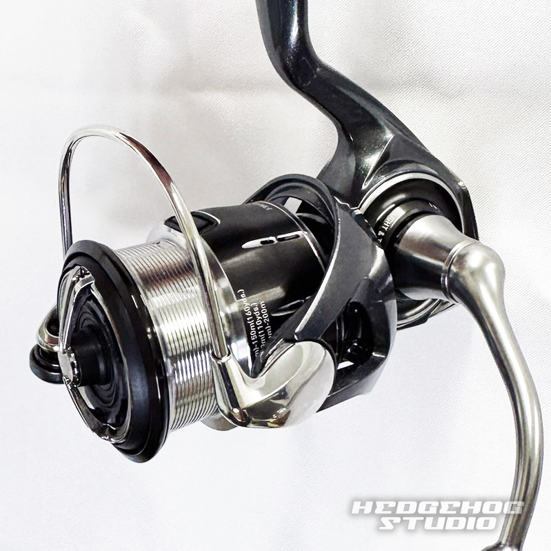 ダイワ ルビアス PC LT2500 スピニングリール DAIWA LUVIAS PC LT2500