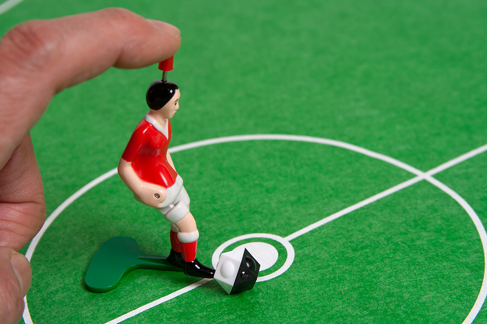 ドイツで100年の歴史を持つサッカーゲーム：おもちゃ：百町森