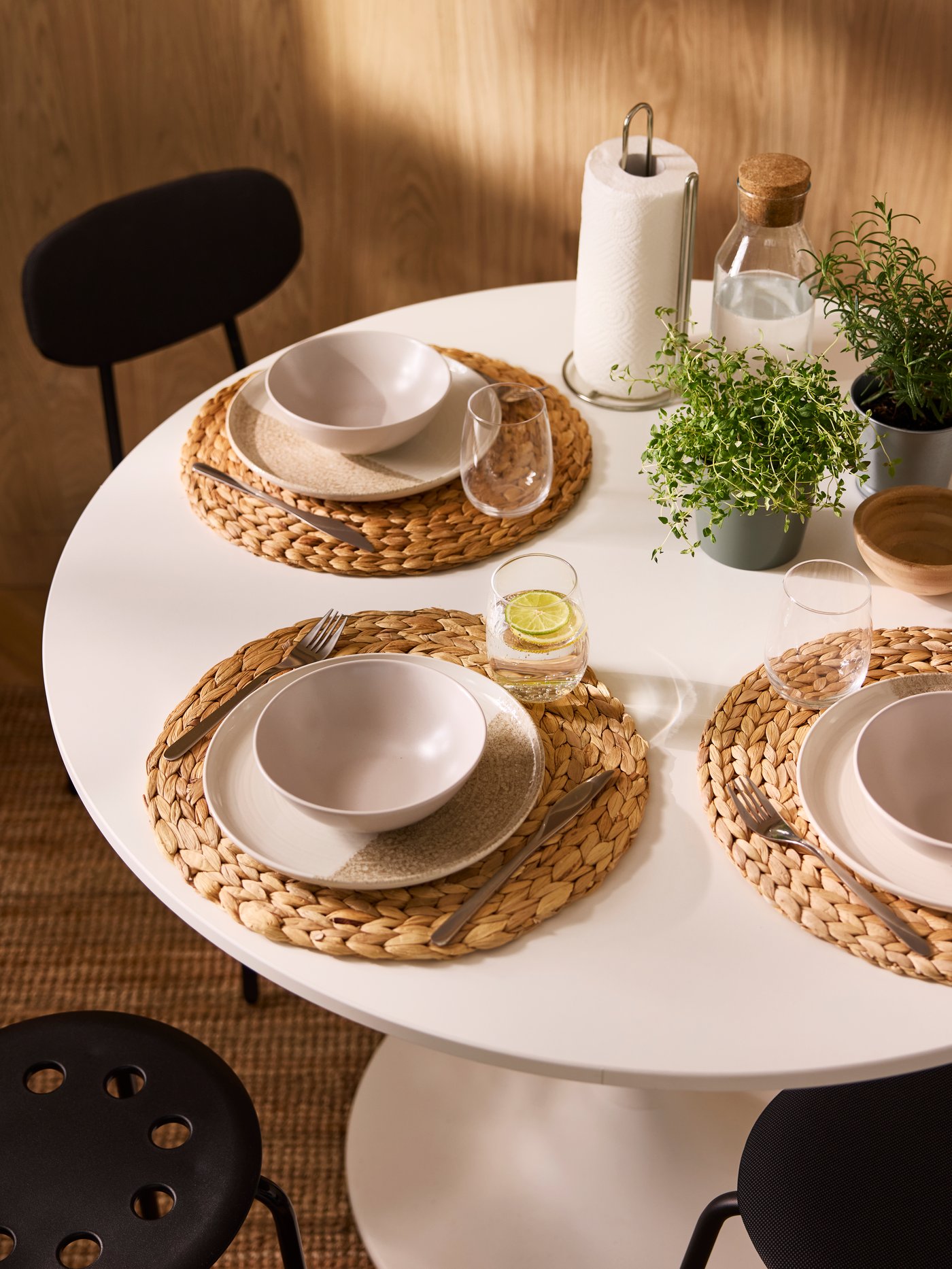 円形ダイニングテーブルをデコレーションするヒント - IKEA【公式