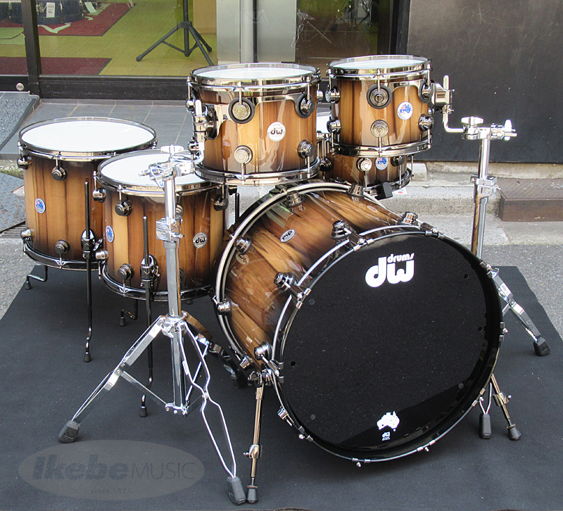 dw】タスマニアン・ブラックウッドを採用した、全世界限定200台の特別