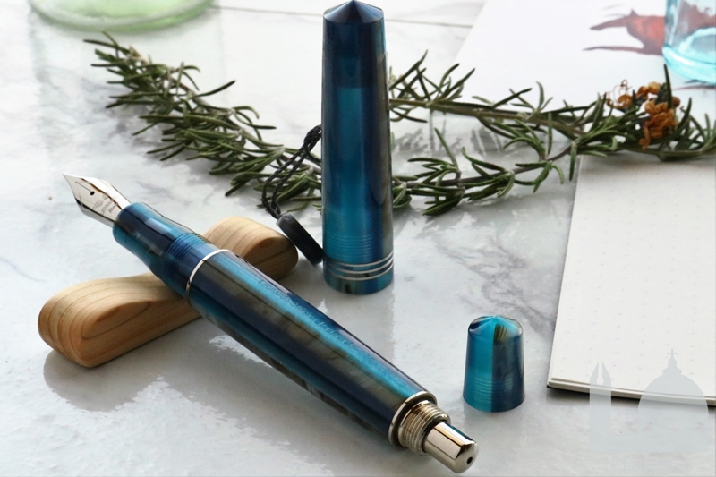 レオナルド モーメントゼロ ハワイブルー 万年筆 14Kニブ（ロジウム