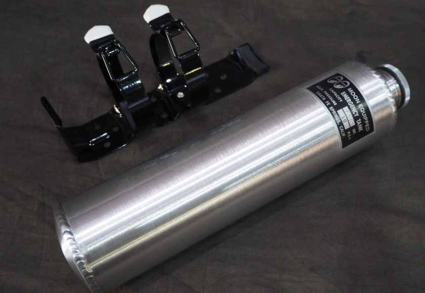 Mooneyes製エマージェンシータンク (MP1025) | JEWEL Machines