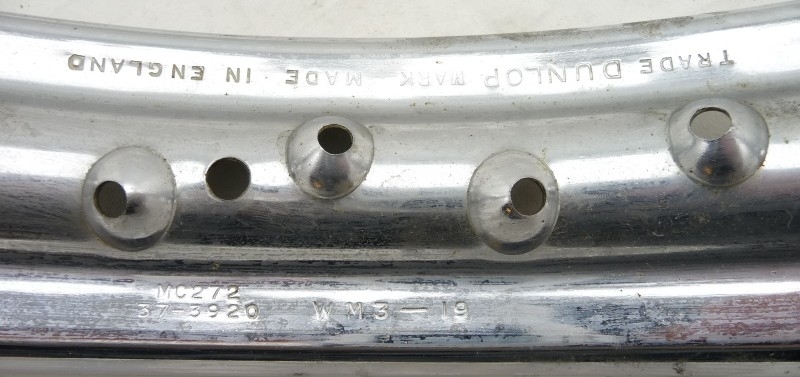 Triumph T160 original Dunlop rim 19