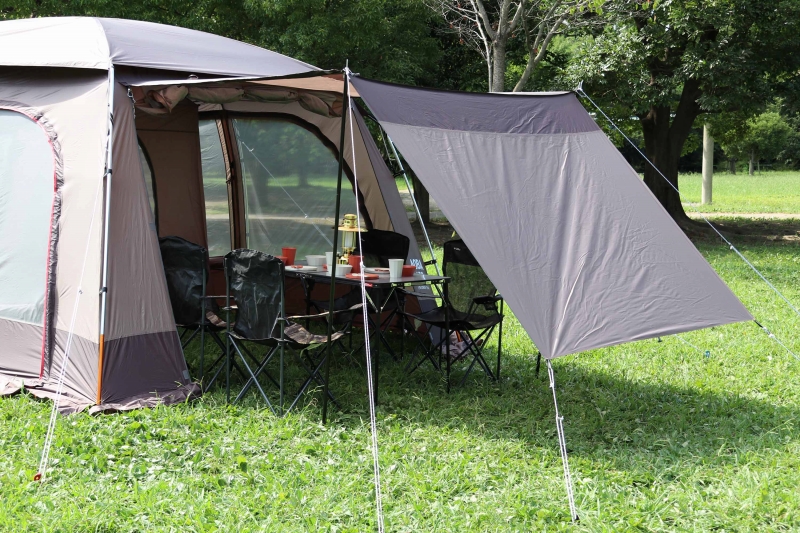 余裕の広さと通気性、炎天下でも涼しく！テントファクトリーの「2R