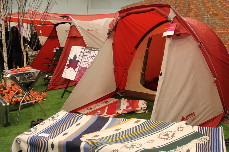 ロゴス2022年秋冬新作をお披露目！新たな薪ストーブに焚き火台も