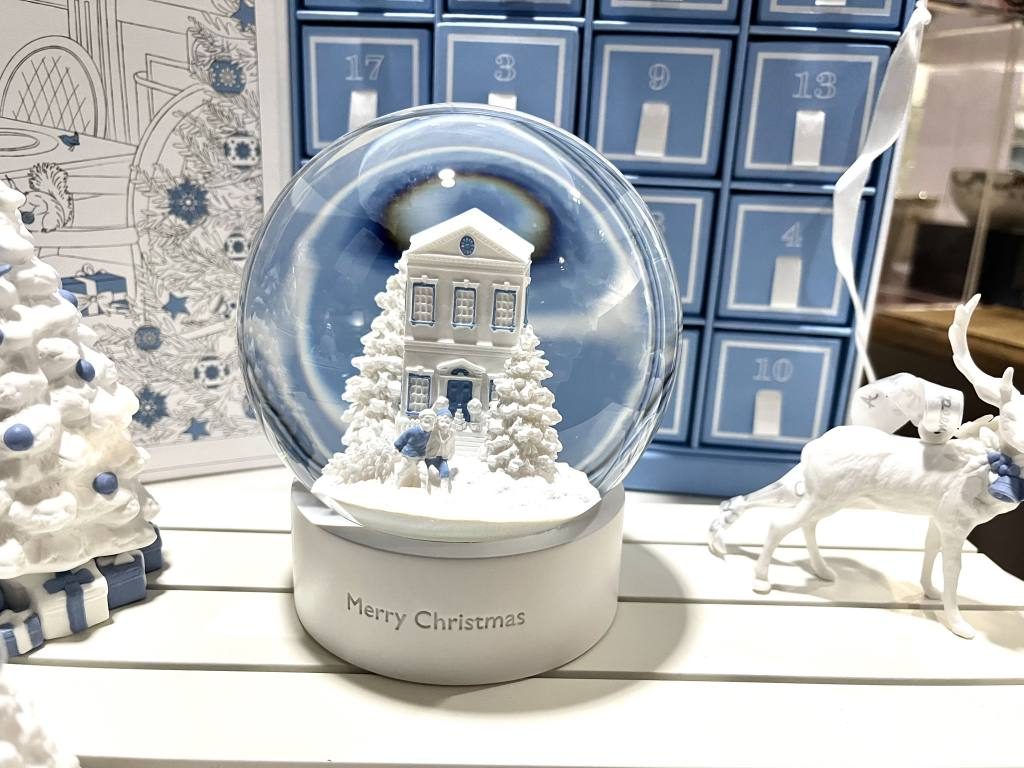 ロイヤルコペンハーゲンとウェッジウッドのイヤー物本日発売開始です