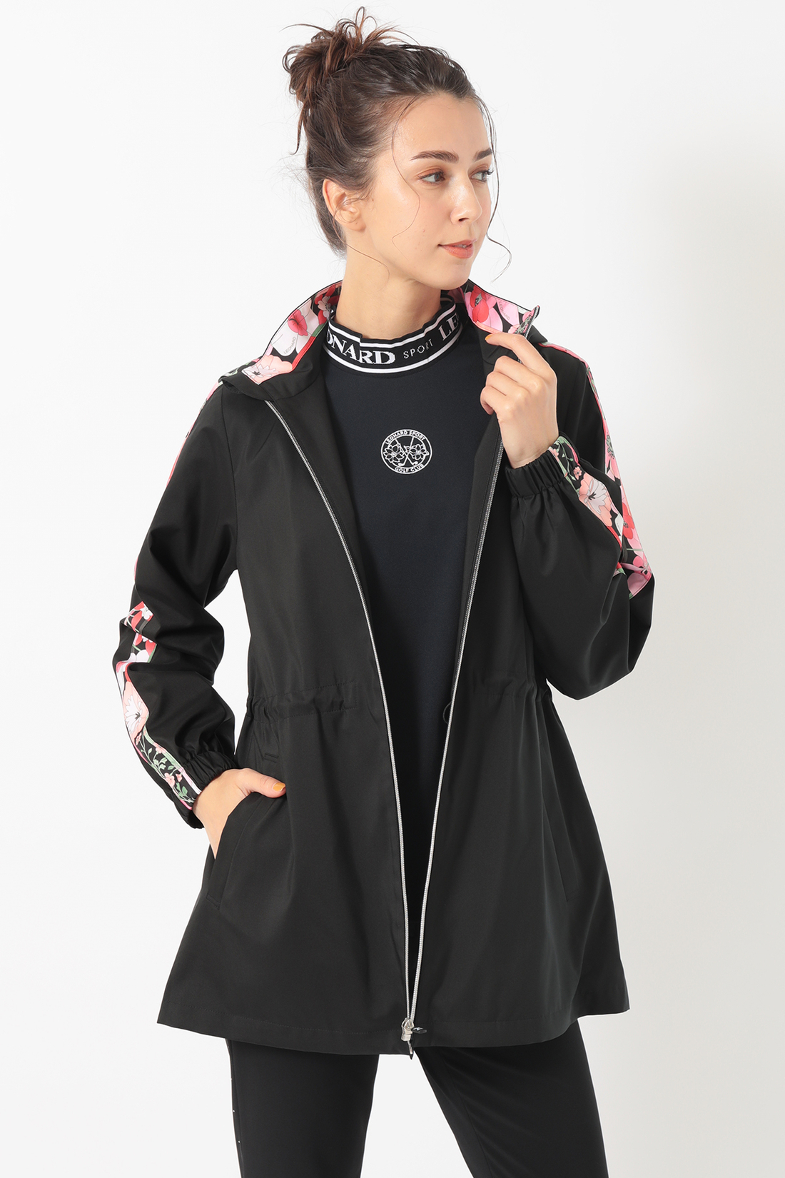 レオナールスポーツフード付きジャンパー レオナールスポーツフード