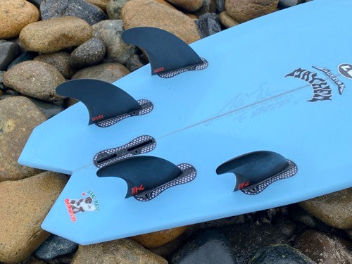 QUADリア / フィン 2枚1セット / Mサイズ – Luvsurf