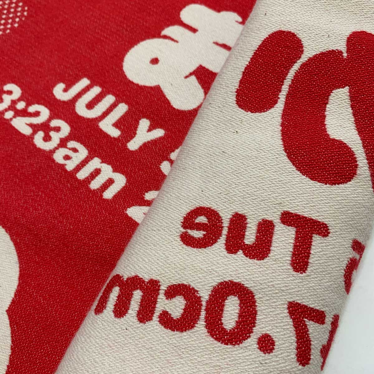 DIESEL】オリジナルロゴ ブランケット（赤白）、専用巾着付き DIESEL