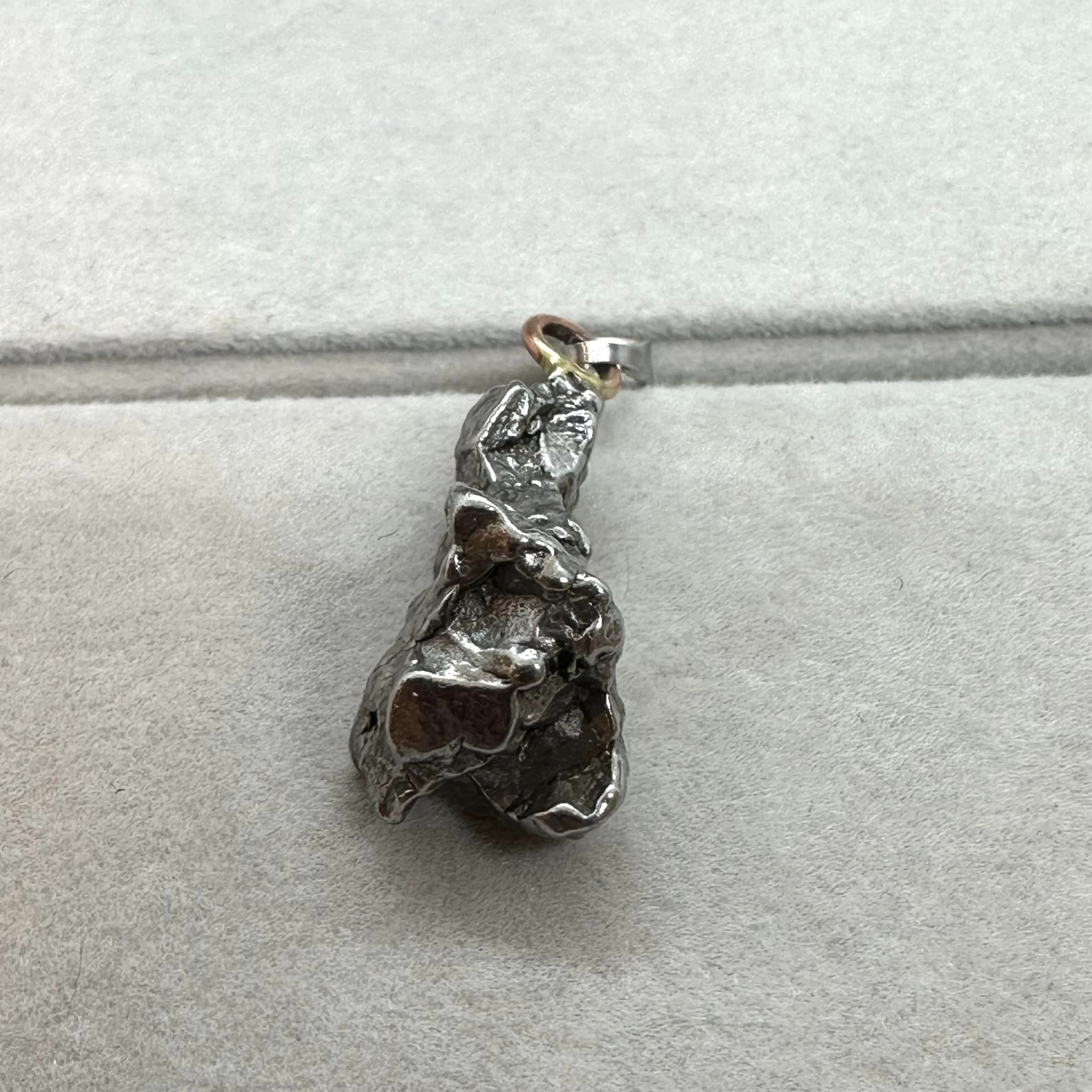 カンポデルシエロ 鉄質隕石 鑑別済 希少 原石 ペンダント 大特価 №1