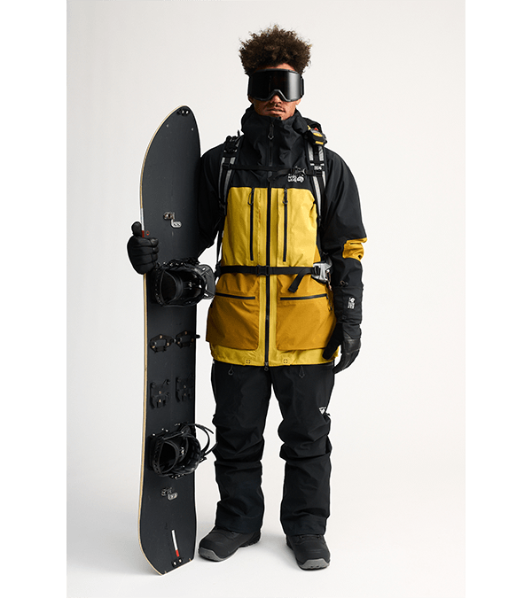 バックカントリーや雪山で違いを生むテクニカルなスノーウェア