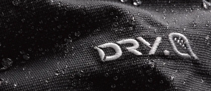 マウンテンハードウェアのすべての商品/機能/防水/ドライQ│マウンテン