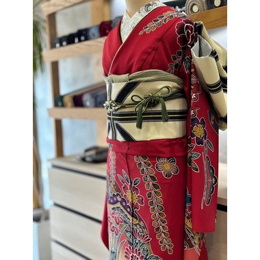 古典的で華やかな正絹紅型振袖 赤地 古典柄 〈フルオーダーお仕立て