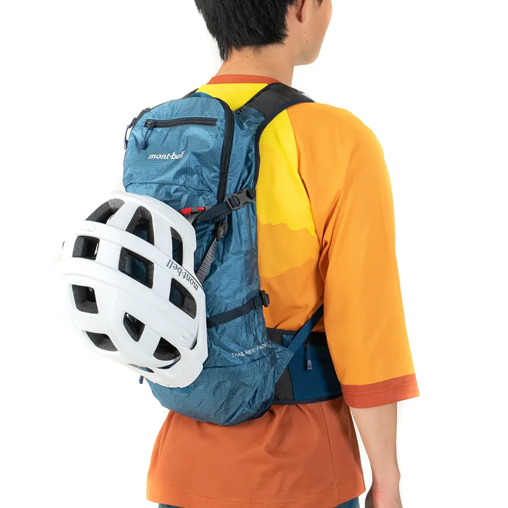 patagonia バックパック 30L ヘルメットホルダー付き（モンベル）