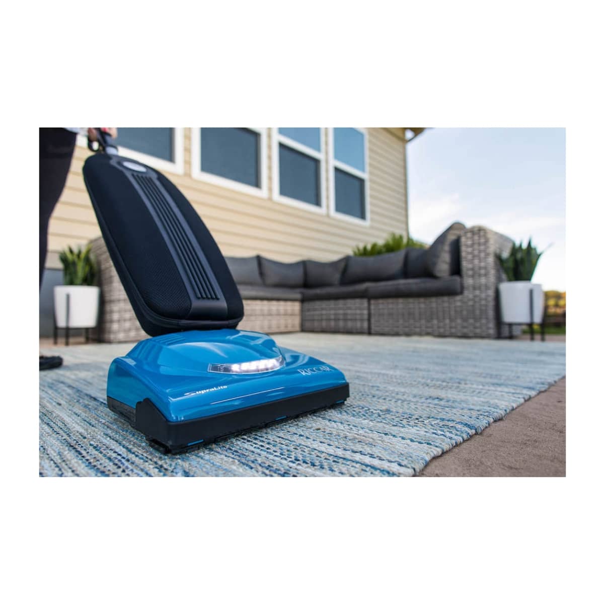 Riccar Cordless SupraLite Vacuum - Moore's Sewing