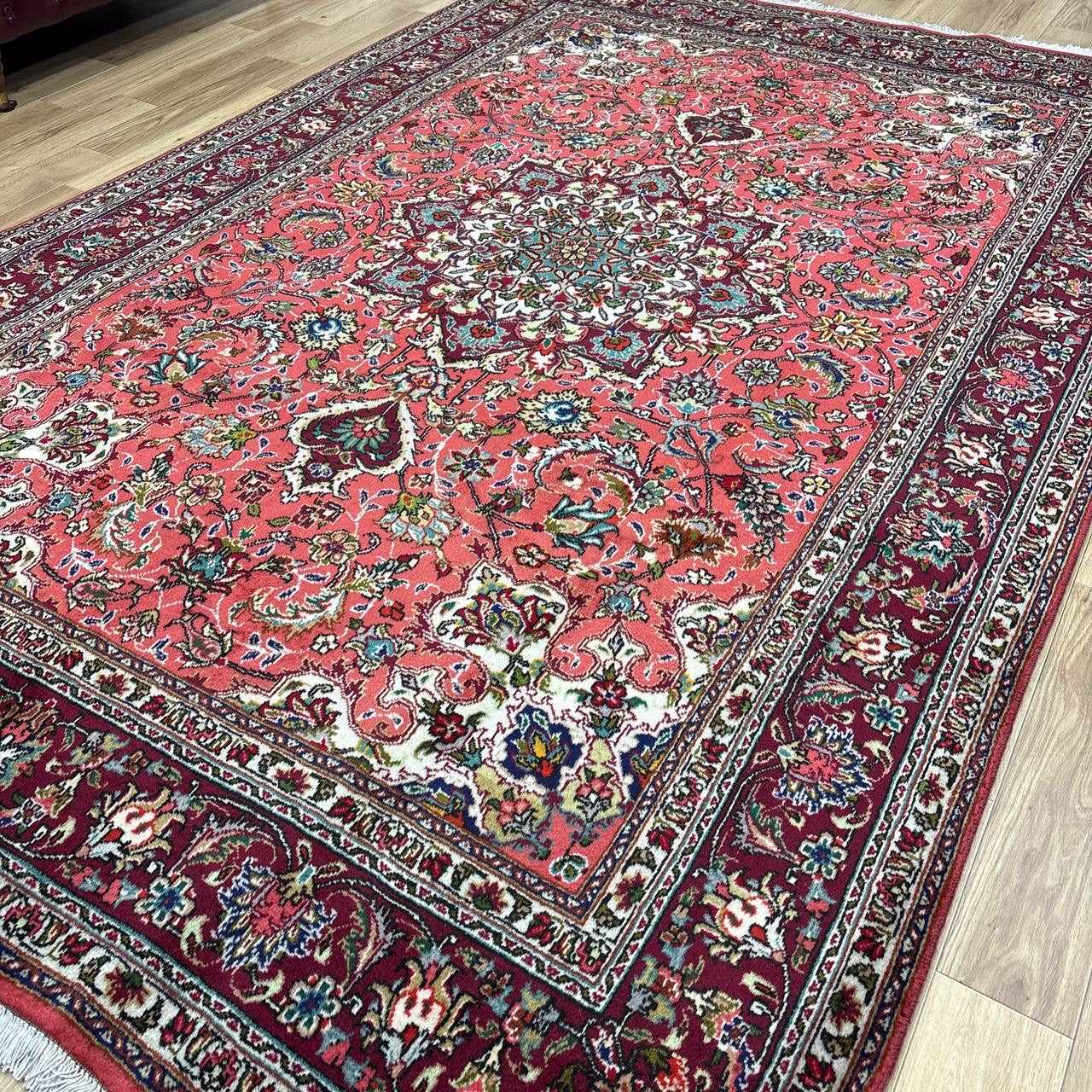 ペルシャ絨毯｜魔法のじゅうたん｜通販・メンテナンスは全国対応