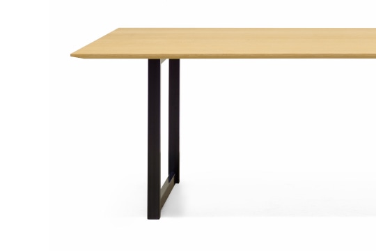YU UT2 DINING TABLE(幅 140cm × 奥行 85cm)の通販 / マスターウォール