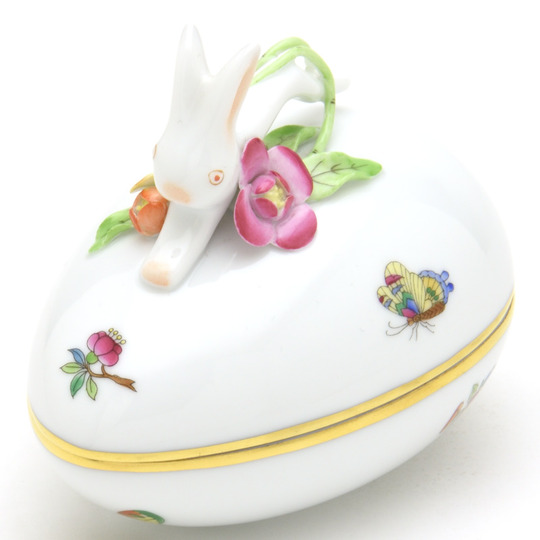 ヘレンド(Herend) 卵形ボンボン入れ(高さ:10cm)兎と花の飾り