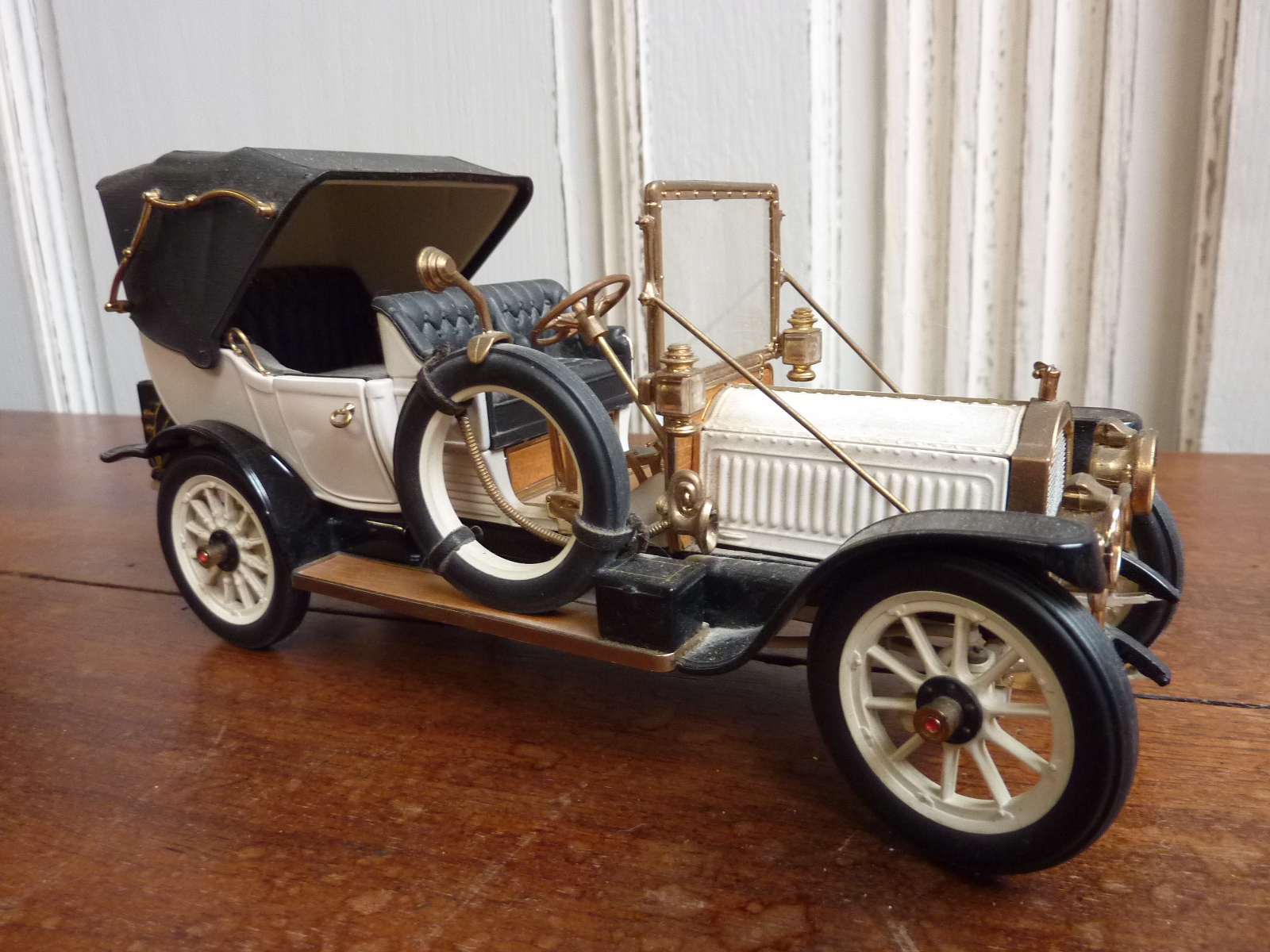 A 1912 Packard Victoria Model