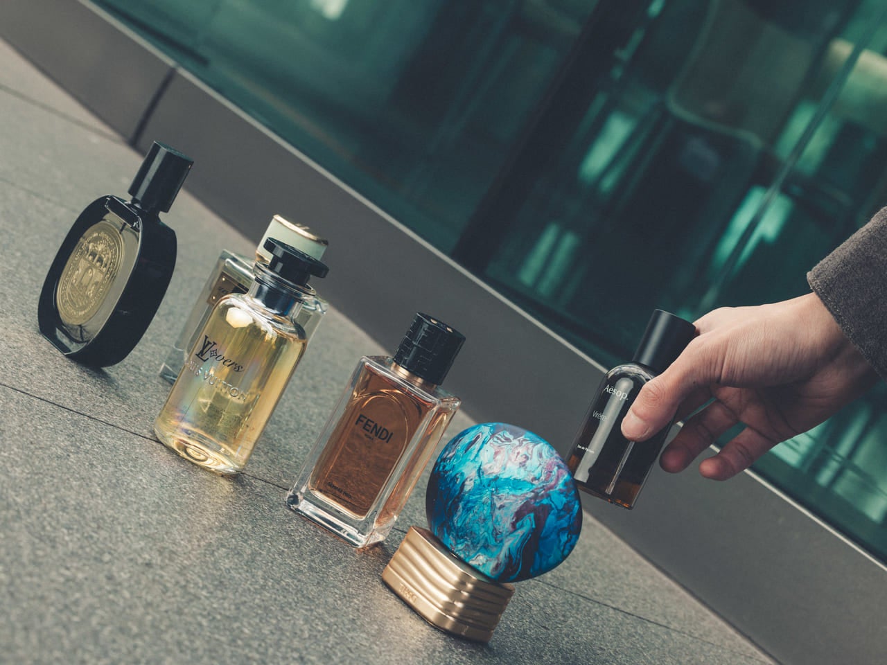 本当は教えたくない…！よしあきが今年使ってよかった香水BEST3。2024