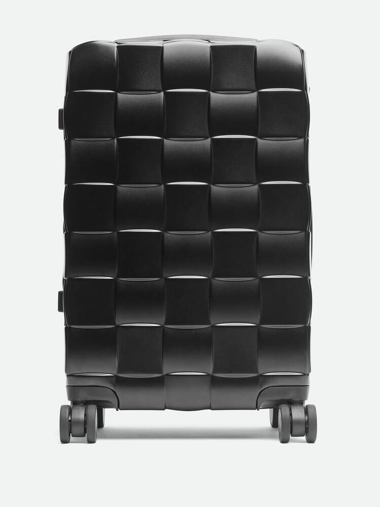 ボッテガ・ヴェネタ」から最新のスーツケース“オデッセイ”が登場！大人