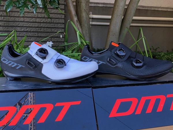 美品】DMT SH10 ロードシューズ サイズ42 室内のみ3回使用 DMT