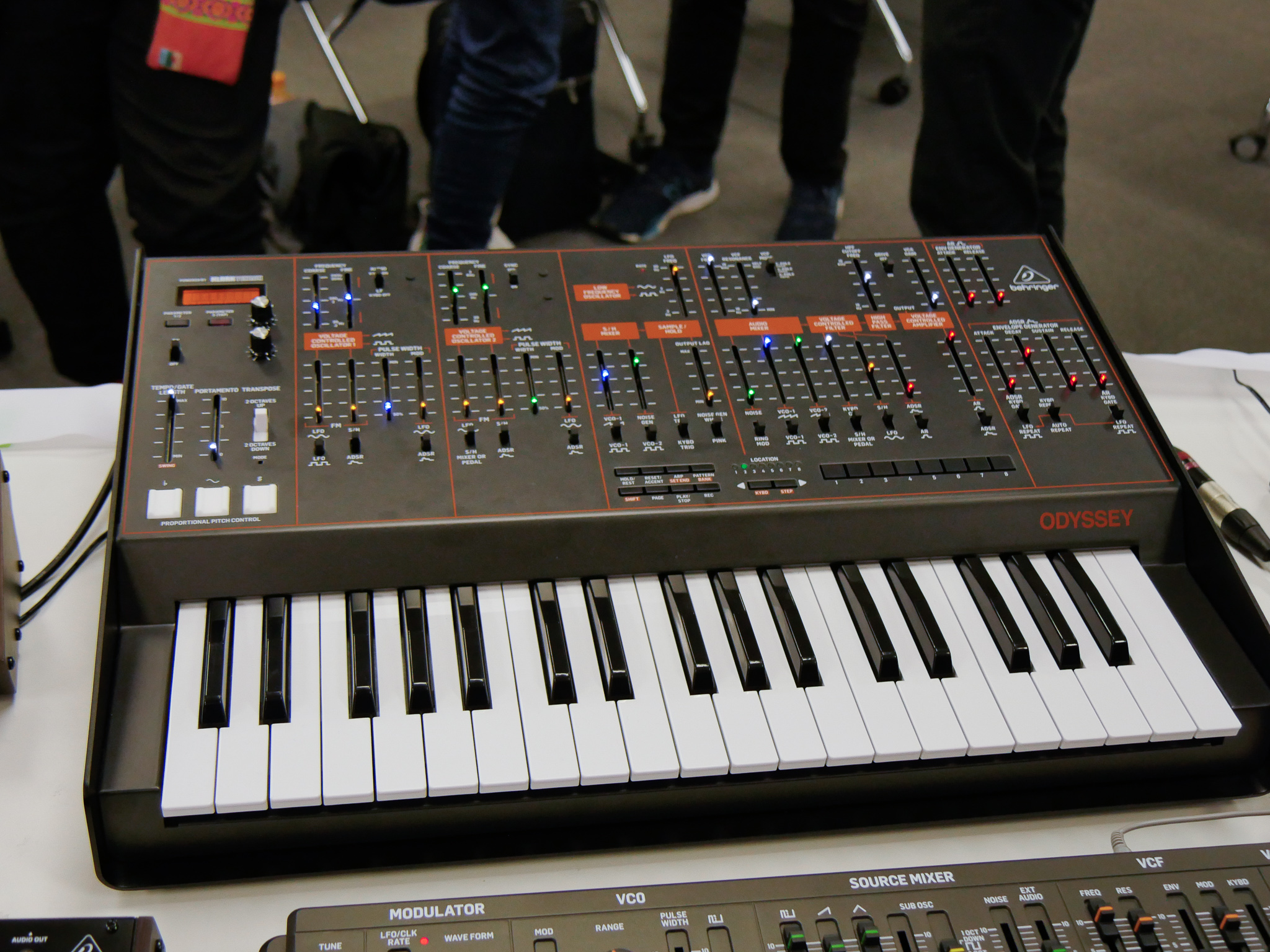 Behringer秋の新製品発表会開催！話題のシンセサイザー＆リズムマシン