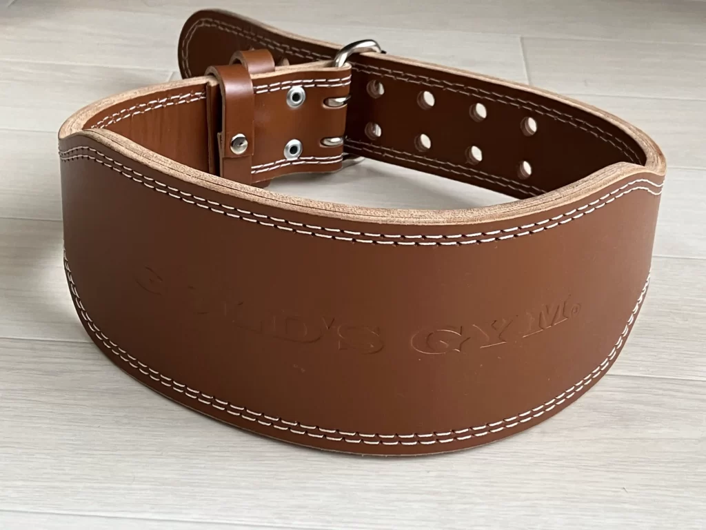 ゴールドジムプロレザーベルトをレビュー！サイズ感や手入れを解説